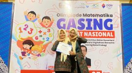Humairah Sarah Fadhila yang meraih Best Student of Team pada Olimpiade Matematika Gasing Tingkat Nasional Tahun 2025 di Banyuwangi, Jawa Timur,  (kiri) & Bunda Literasi Batang Hari, Zulva Fadhil. (kanan) 